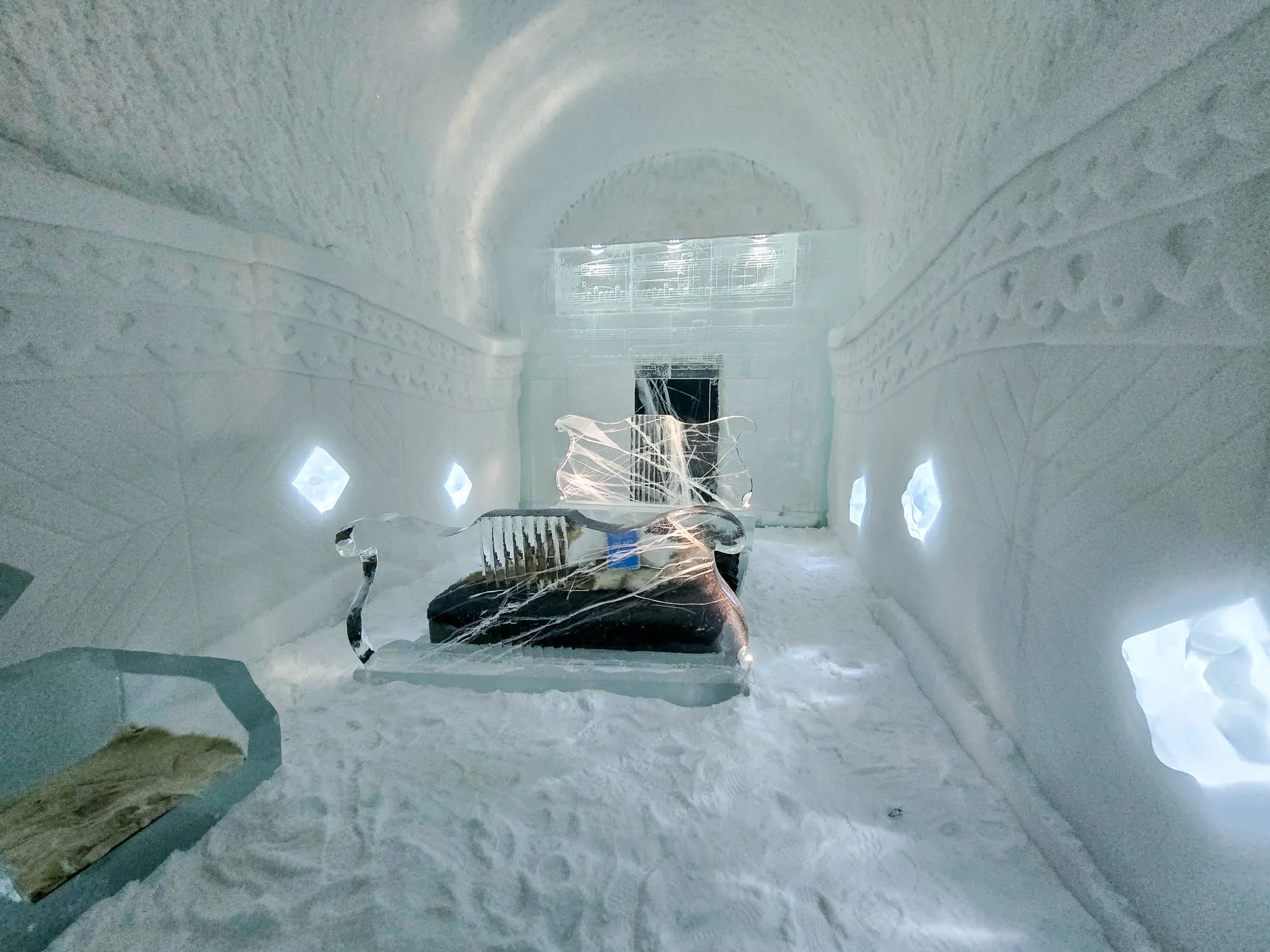 music-themed room with big clear ice bed