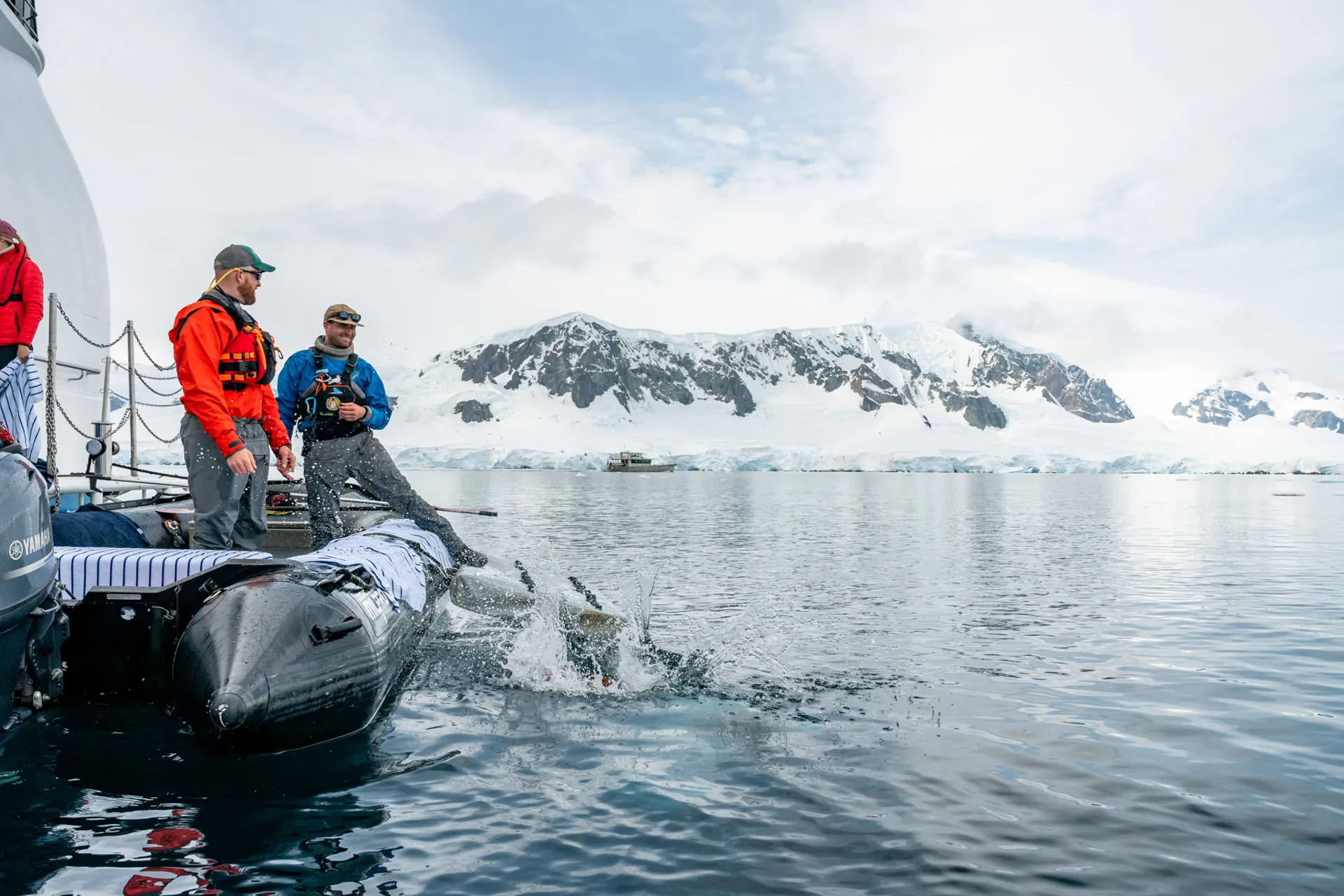 splash made by Myriam in Foyn Harbour.